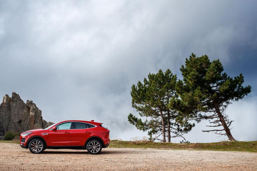  Jaguar E-Pace D240 AWD 2017 года  (WW) (фото 35 из 40)